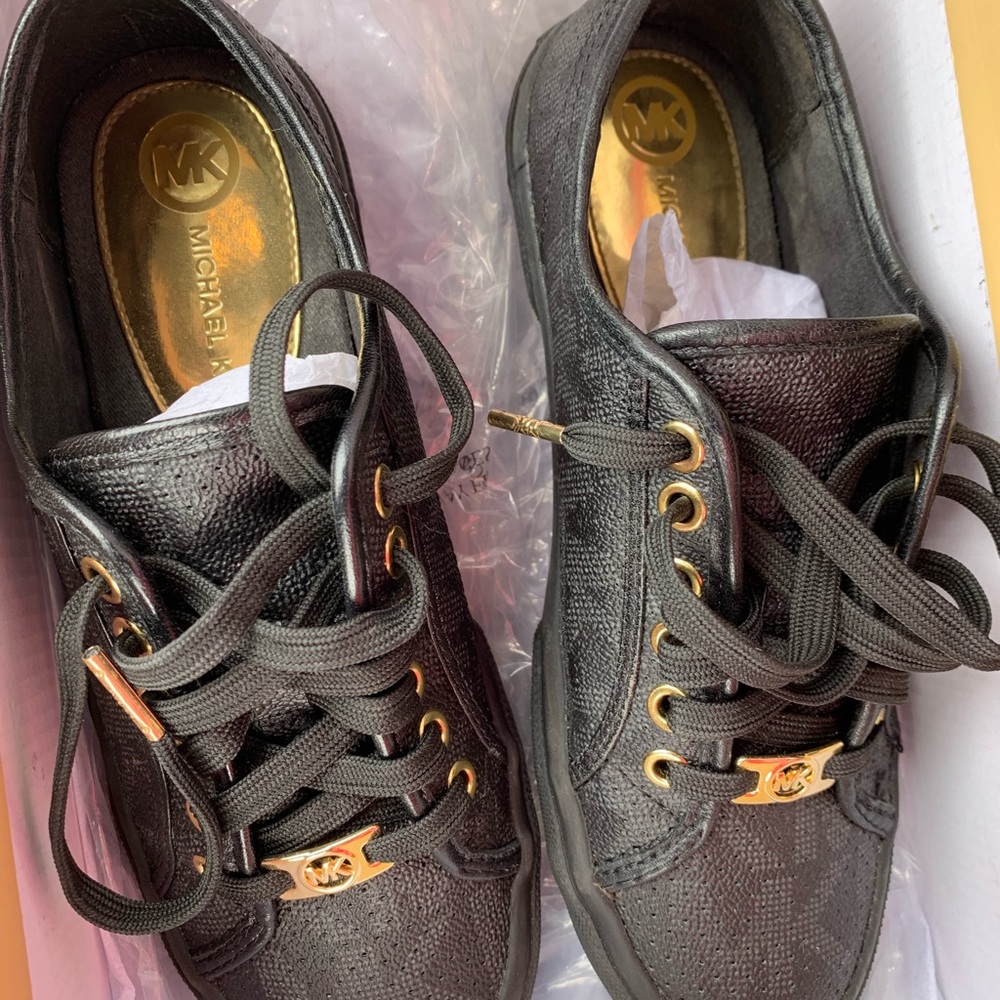 MK Sneakers - Picture 4 of 5